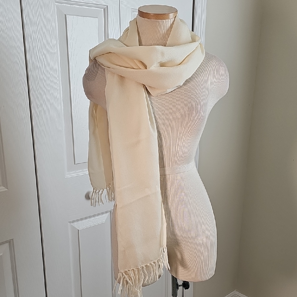 Elegant Cream Color Wool‎ Scarf Scarf. 12" X 72"